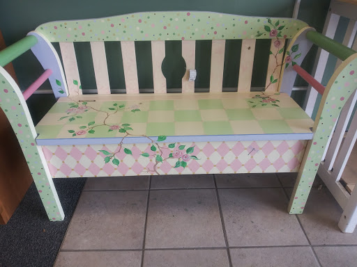 Consignment Shop «Twice New Consignments», reviews and photos, 1022 W Silver Lake Rd, Fenton, MI 48430, USA