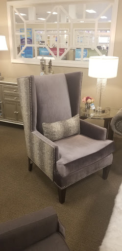 Furniture Store «Raymour & Flanigan Furniture and Mattress Store», reviews and photos, 95 Sunrise Hwy, Patchogue, NY 11772, USA