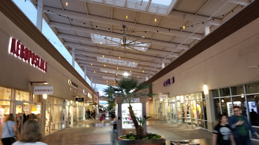 Nike Factory Store, 6800 N 95th Ave #590, Glendale, AZ 85301, USA, 