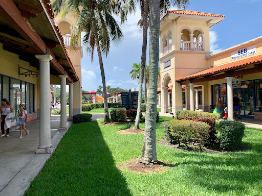 Shopping Mall «Florida Keys Outlet Marketplace», reviews and photos, 250 E Palm Dr, Florida City, FL 33034, USA