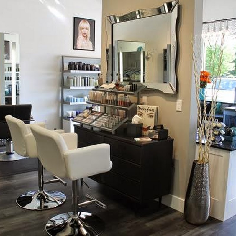 Acquario Salon | Grand Haven Hair Salon