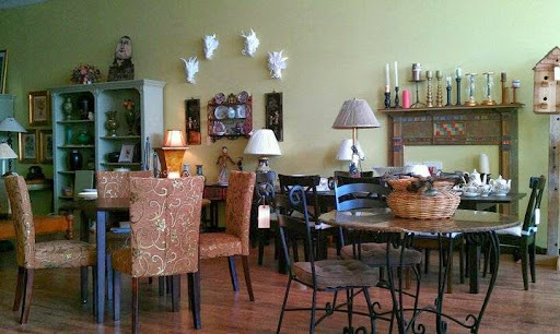 Consignment Shop «Carousel Consignments», reviews and photos, 8405 Sudley Rd, Manassas, VA 20109, USA