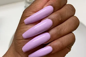 Le Nails 2 image