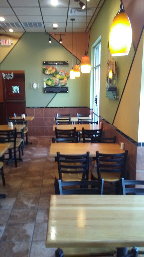 American Restaurant «Golden Chick», reviews and photos, 740 Airport Fwy, Hurst, TX 76054, USA