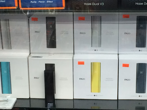Vaporizer Store «Woodstock Vape & Glass Gallery», reviews and photos, 46699 Van Dyke, Shelby Charter Township, MI 48317, USA