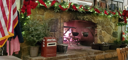 American Restaurant «Cracker Barrel Old Country Store», reviews and photos, 380 N Jacob Dr, Bloomington, IN 47404, USA