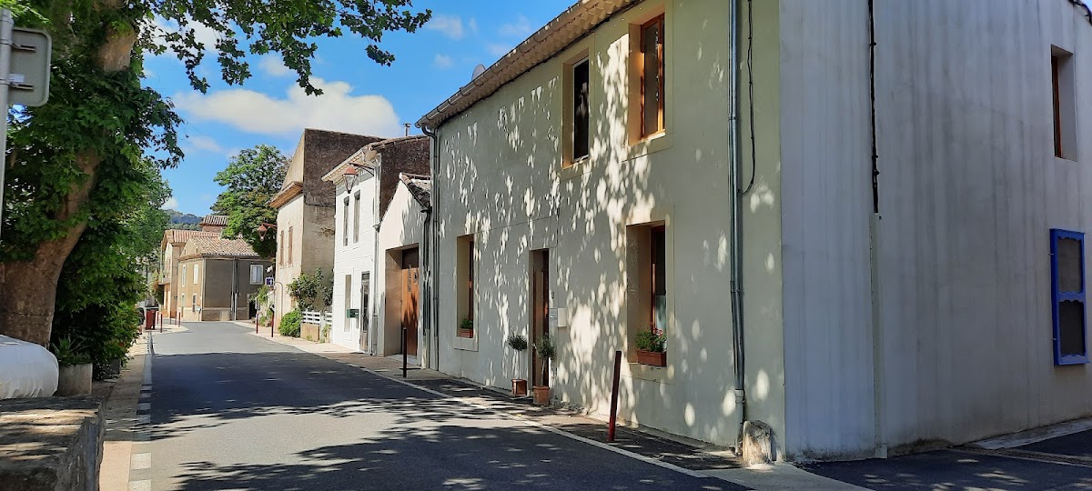 Gite Florence Combejean near Saint Chinian with private pool, river garden and parking à Pierrerue (Hérault 34)