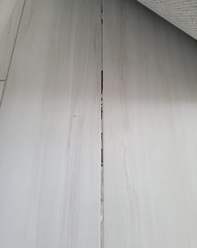 Flooring Store «Dolphin Carpet & Tile», reviews and photos, 2224 S University Dr, Davie, FL 33324, USA