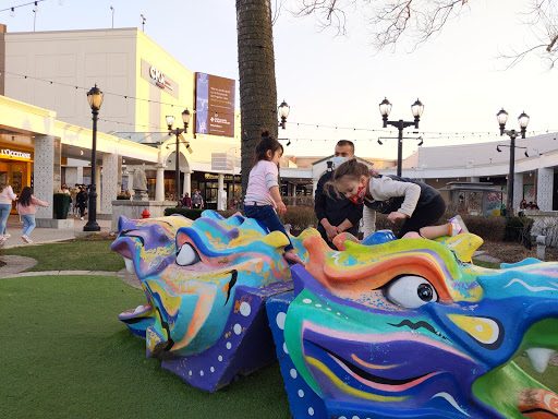 Shopping Mall «Westfield Old Orchard», reviews and photos, 4905 Old Orchard Shopping Center, Skokie, IL 60077, USA