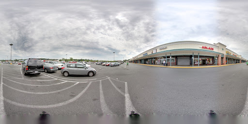 Shopping Mall «Eastover Shopping Center», reviews and photos, 5021-5225 Indian Head Hwy, Oxon Hill, MD 20745, USA