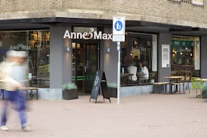 Anne & Max image