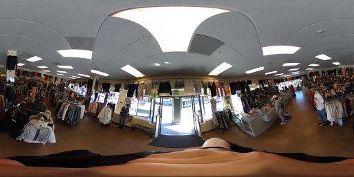 Used Clothing Store «Crossroads Trading Co», reviews and photos, 5901 College Ave, Oakland, CA 94618, USA