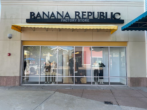 Clothing Store «Banana Republic», reviews and photos, 1 Premium Outlet Blvd, Tinton Falls, NJ 07753, USA