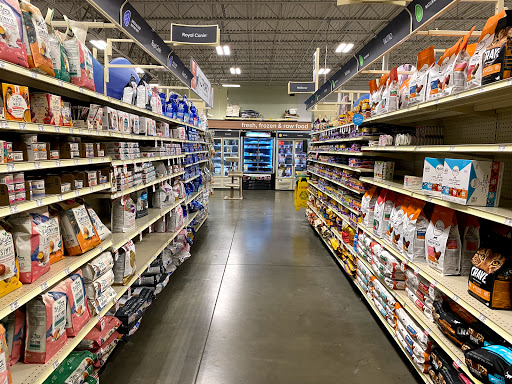 Pet Supply Store «PetSmart», reviews and photos, 13000 Aurora Ave N, Seattle, WA 98133, USA