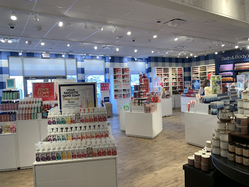 Beauty Supply Store «Bath & Body Works», reviews and photos, 293 Main St, Exton, PA 19341, USA
