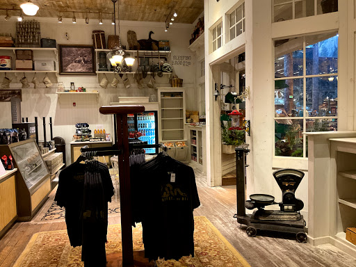 Sporting Goods Store «Bass Pro Shops», reviews and photos, 11550 Lakeridge Pkwy, Ashland, VA 23005, USA