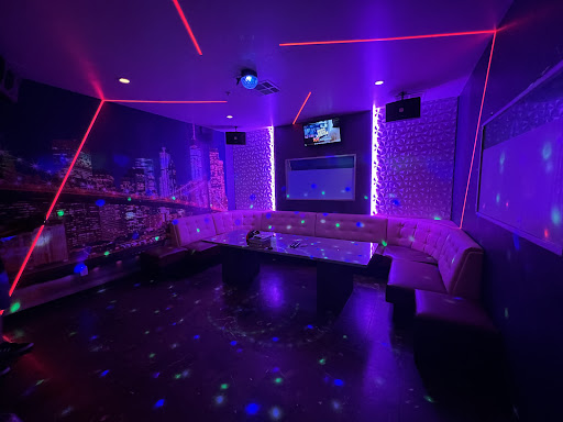 Oćtave 18 Luxury karaoke