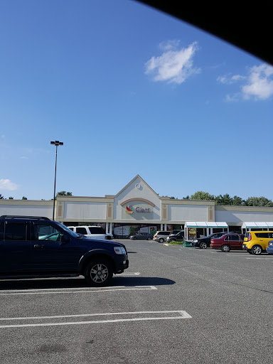 Grocery Store «Giant Food», reviews and photos, 7940 Crain Hwy, Glen Burnie, MD 21061, USA