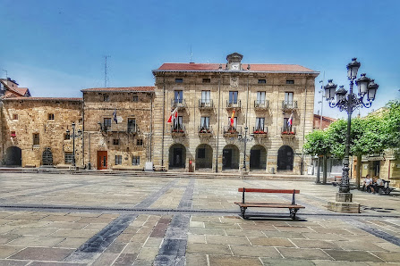 Ayuntamiento de Reinosa Pl. España, 5, 39200 Reinosa, Cantabria, España