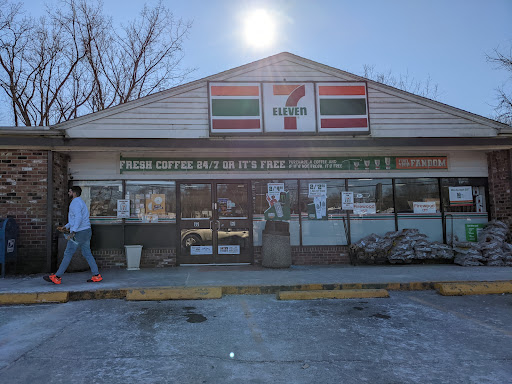 Convenience Store «7-Eleven», reviews and photos, 202 Elm St, Enfield, CT 06082, USA