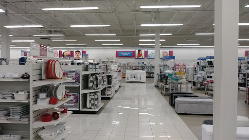 Clothing Store «Burlington Coat Factory», reviews and photos, 16590 N Fwy Service Rd, Conroe, TX 77384, USA