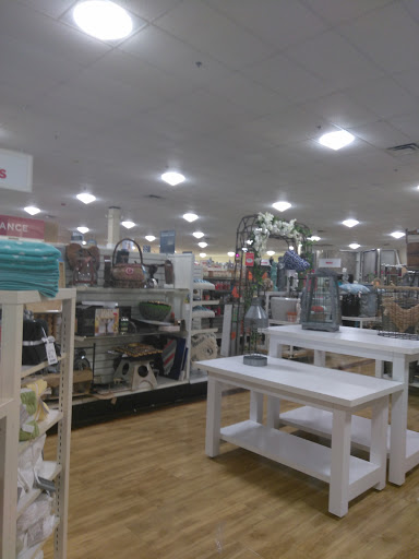 Department Store «HomeGoods», reviews and photos, 1109 Brook Forest Ave, Shorewood, IL 60431, USA