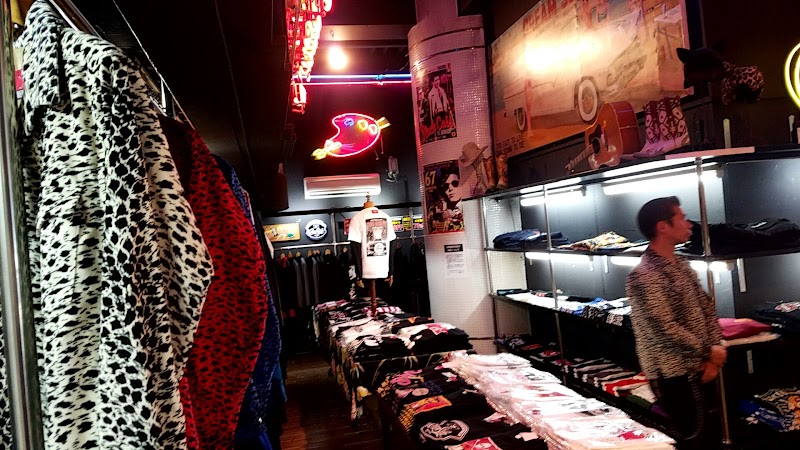 ピンクドラゴン 東京都渋谷区渋谷 衣料品店 衣料品 グルコミ