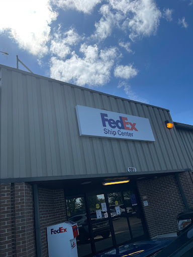 Shipping and Mailing Service «FedEx Ship Center», reviews and photos, 285 SW 60th Ave, Ocala, FL 34474, USA