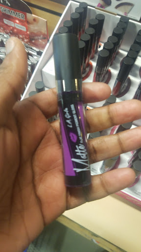 Beauty Supply Store «Mid-K Beauty Supply», reviews and photos, 5408 NE M L King Blvd, Portland, OR 97211, USA