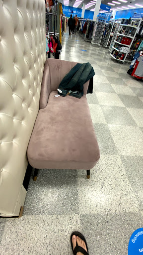 Clothing Store «Ross Dress for Less», reviews and photos, 3300 S Glenstone Ave, Springfield, MO 65804, USA