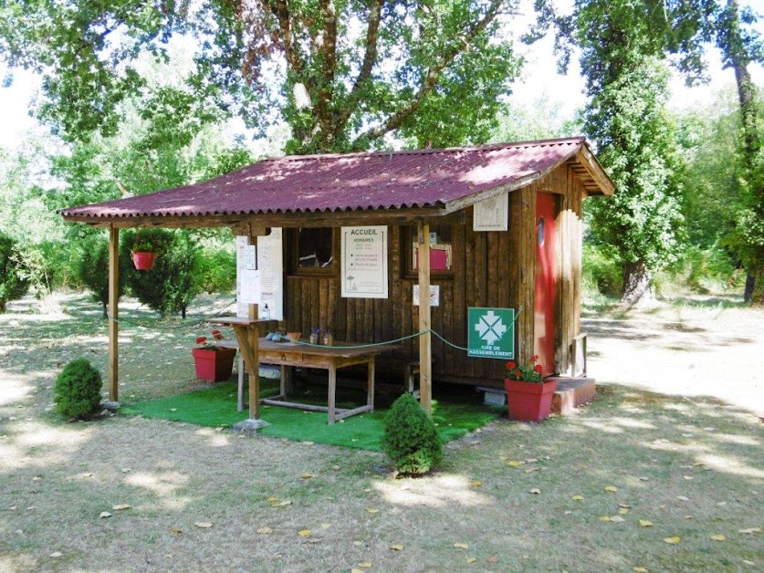 Les Prés du Pas du Mas & Maisonneuve. Camping. Aires naturelles à Le Porge (Gironde 33)
