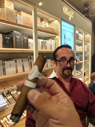 Cigar Shop «SMOKE SHOP - Cigars Pipes and Pens», reviews and photos, 130 SE 3rd Ave, Miami, FL 33131, USA