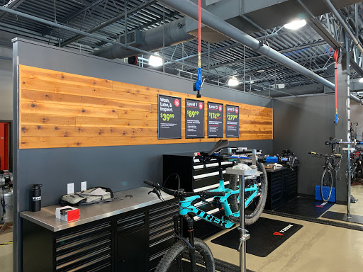 Bicycle Store «Trek Bicycle Columbus Dublin», reviews and photos, 2720 Sawmill Pl Blvd, Columbus, OH 43235, USA