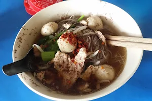 Nakhon Sawan Boat Noodle image