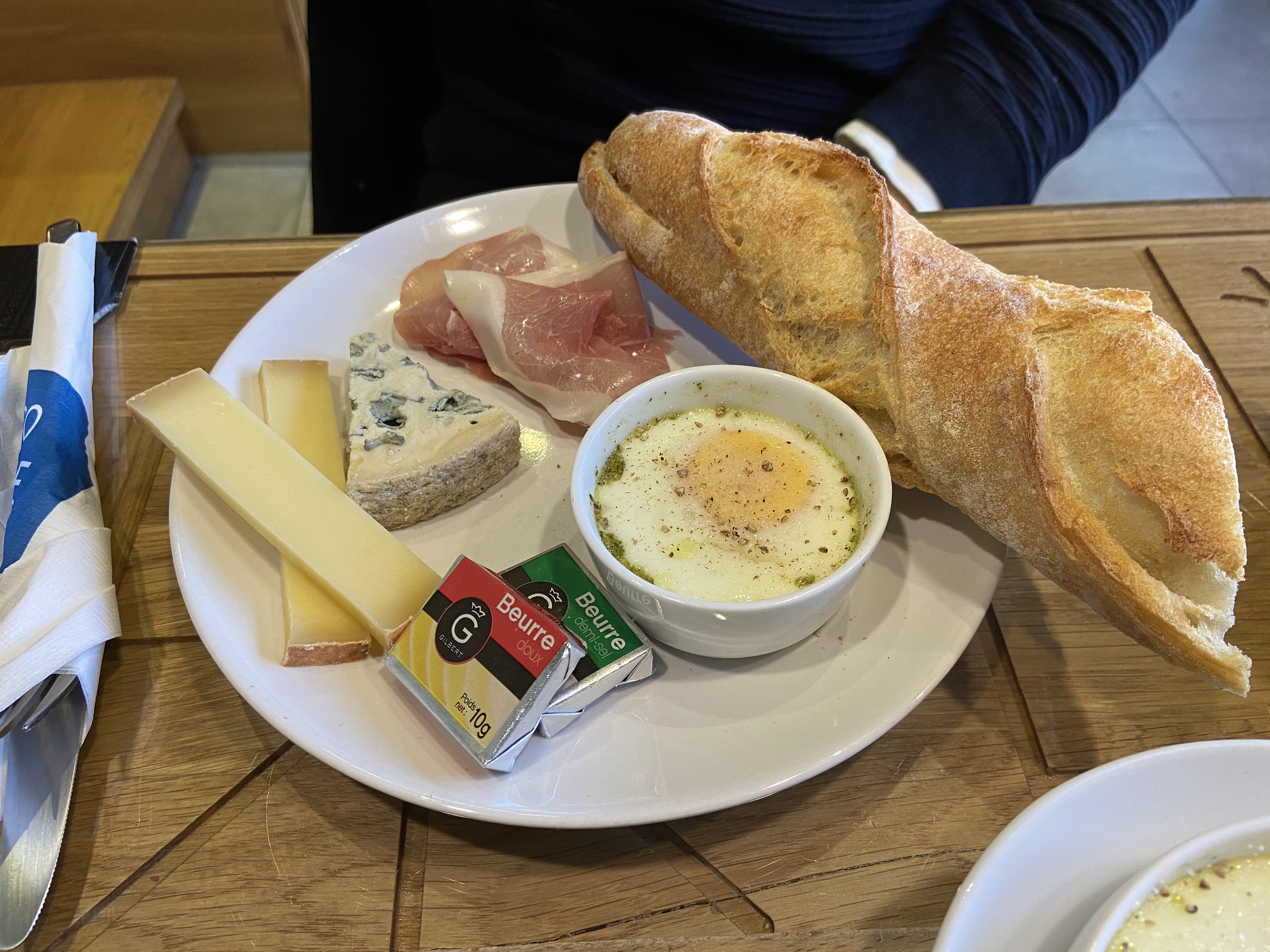 Photo n° 3 de l'avis de A. fait le 21/12/2019 à 20:58