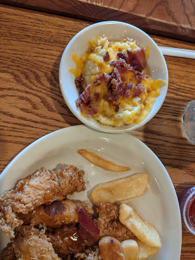 American Restaurant «Cracker Barrel Old Country Store», reviews and photos, 3701 Elmsley Ct, Greensboro, NC 27406, USA