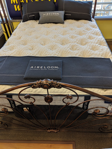 Mattress Store «Mattress Warehouse of Forked River», reviews and photos, 306 N Main St, Lanoka Harbor, NJ 08734, USA