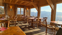 Atmosphère du Restaurant Chalet La Pricaz à Talloires-Montmin - n°11