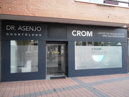 Información y opiniones sobre CLÍNICA DENTAL DR. ASENJO de Segovia