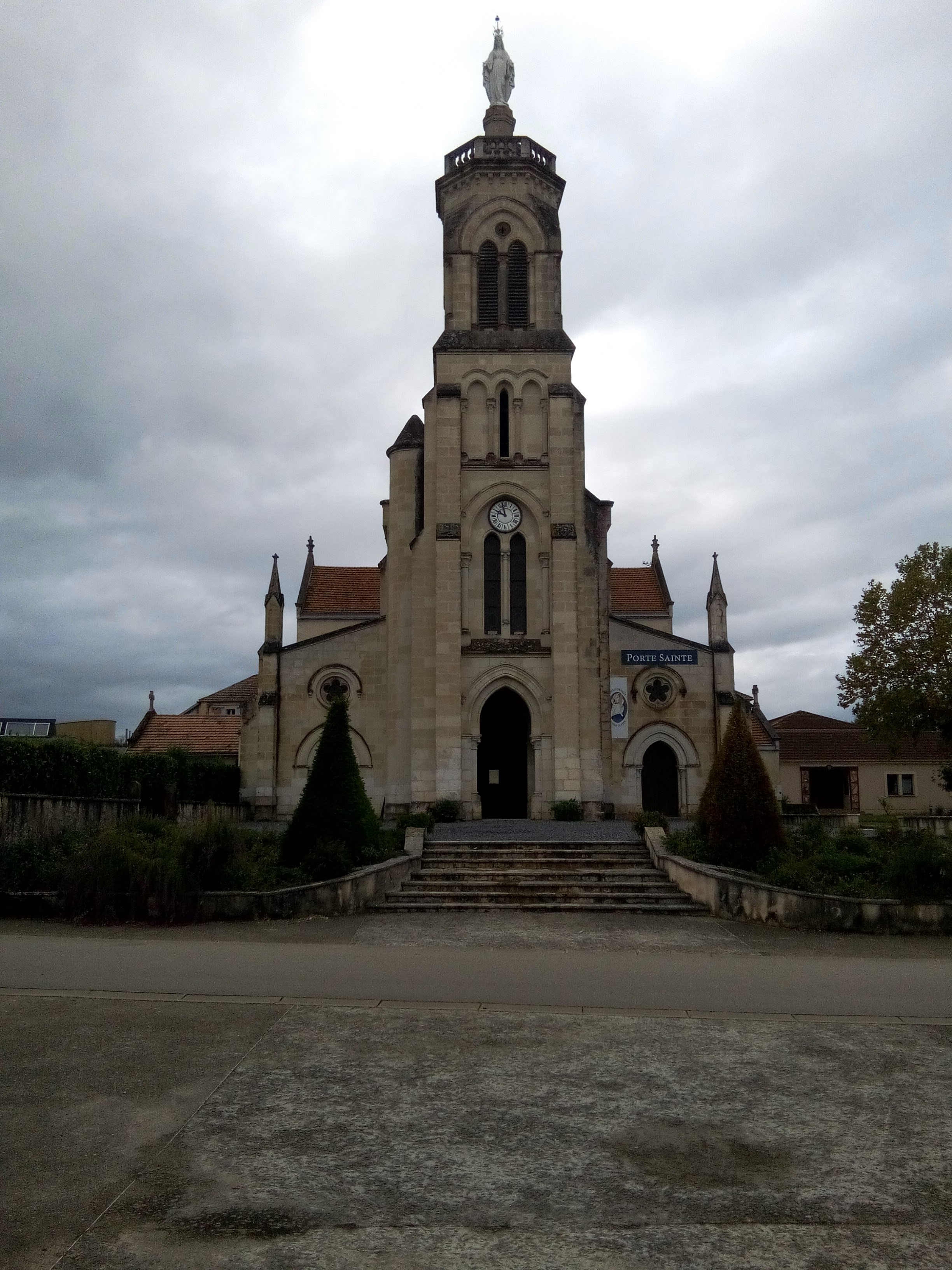 Photo n° 2 de l'avis de Stéphanie.e fait le 03/10/2016 à 07:05