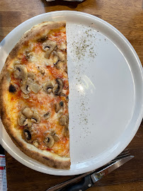 Pizza du Restaurant italien Il Gigolo à Paris - n°8