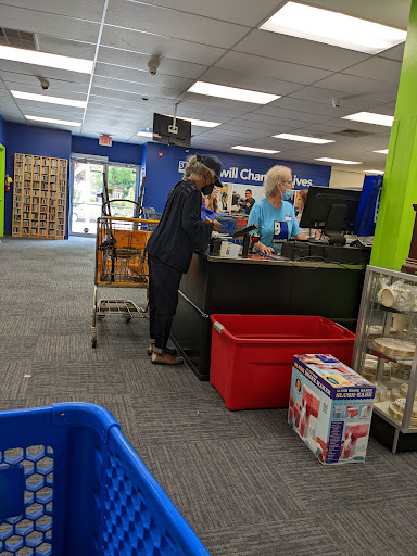 Thrift Store «Goodwill», reviews and photos, 5461 Marlton Pike # 2, Pennsauken Township, NJ 08109, USA