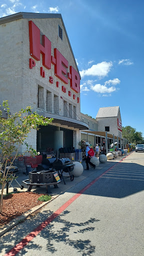 Grocery Store «H-E-B Grocery», reviews and photos, 407 S Adams St, Fredericksburg, TX 78624, USA