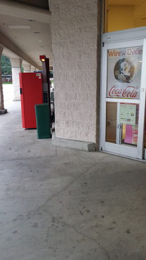 Grocery Store «Winn-Dixie», reviews and photos, 1525 W Tharpe St, Tallahassee, FL 32303, USA