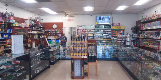 Tobacco Shop «Smoke Shop», reviews and photos, 2855 W Cactus Rd # 28, Phoenix, AZ 85029, USA