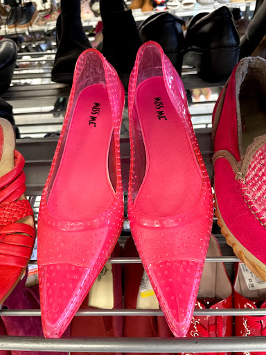 Thrift Store «Goodwill Industries of Middle Tennessee», reviews and photos, 1220 Huntsville Hwy, Fayetteville, TN 37334, USA