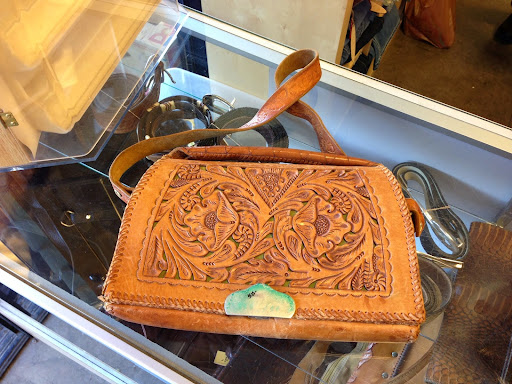 Non-Profit Organization «Society of St. Vincent de Paul - Mesa Thrift Store», reviews and photos, 2352 W Main St, Mesa, AZ 85201, USA