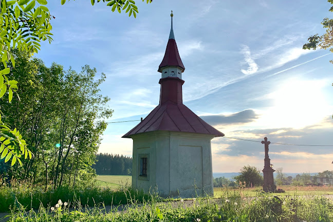 Recenze na Kaplička sv. Jana a Pavla na Jedlině v Pardubice - Kostel