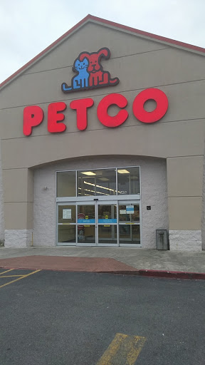 Pet Supply Store «Petco Animal Supplies», reviews and photos, 545 W Prien Lake Rd, Lake Charles, LA 70601, USA