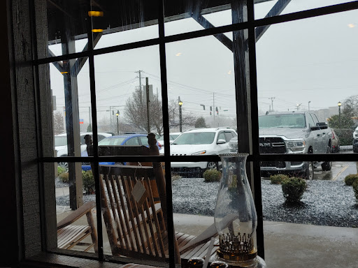 American Restaurant «Cracker Barrel Old Country Store», reviews and photos, 200 Cracker Barrel Dr, Clarksville, TN 37040, USA